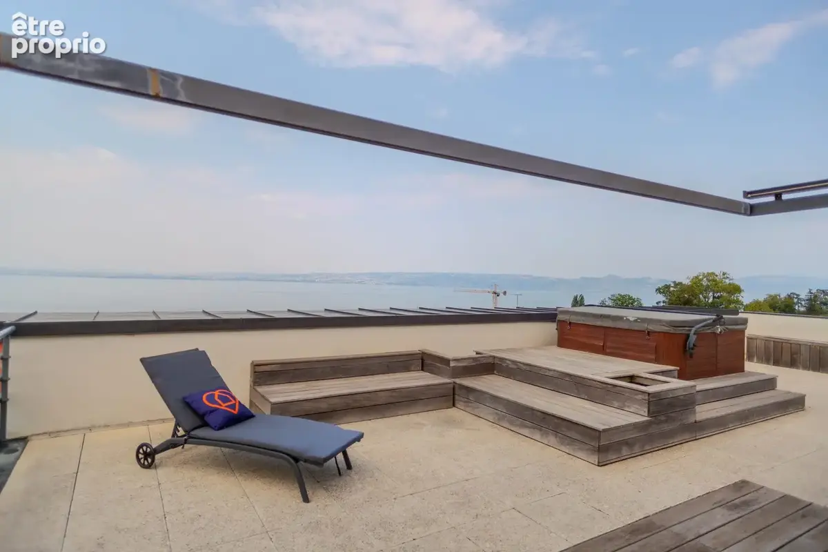 Appartement 94 m² à Evian-Les-Bains  - photo 4