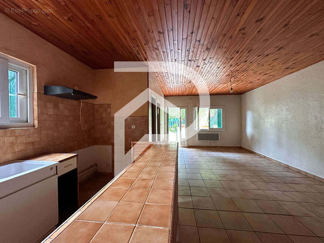 Maison à SAINT-GERY