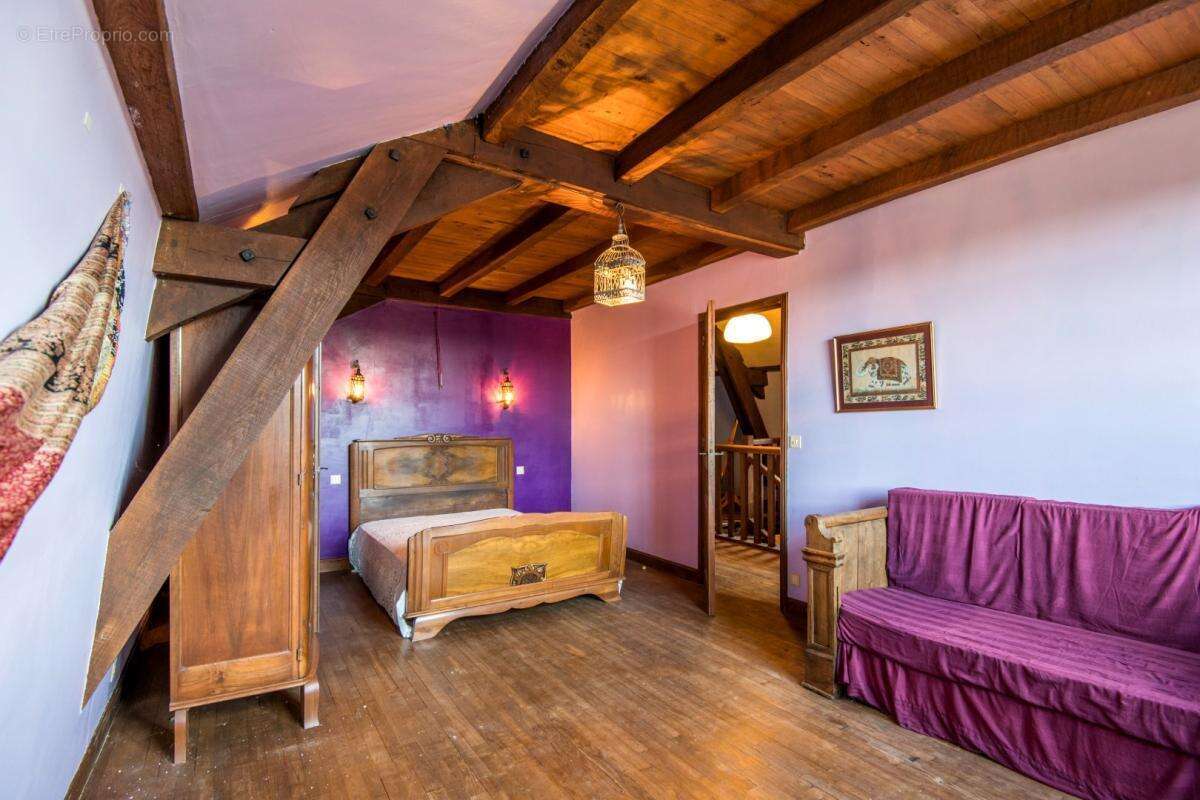 Maison à BRETENOUX