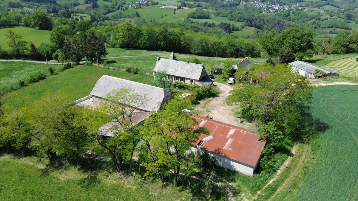 Maison à SENERGUES