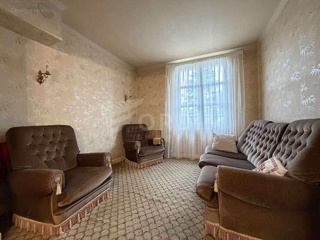 Maison à COSNE-COURS-SUR-LOIRE