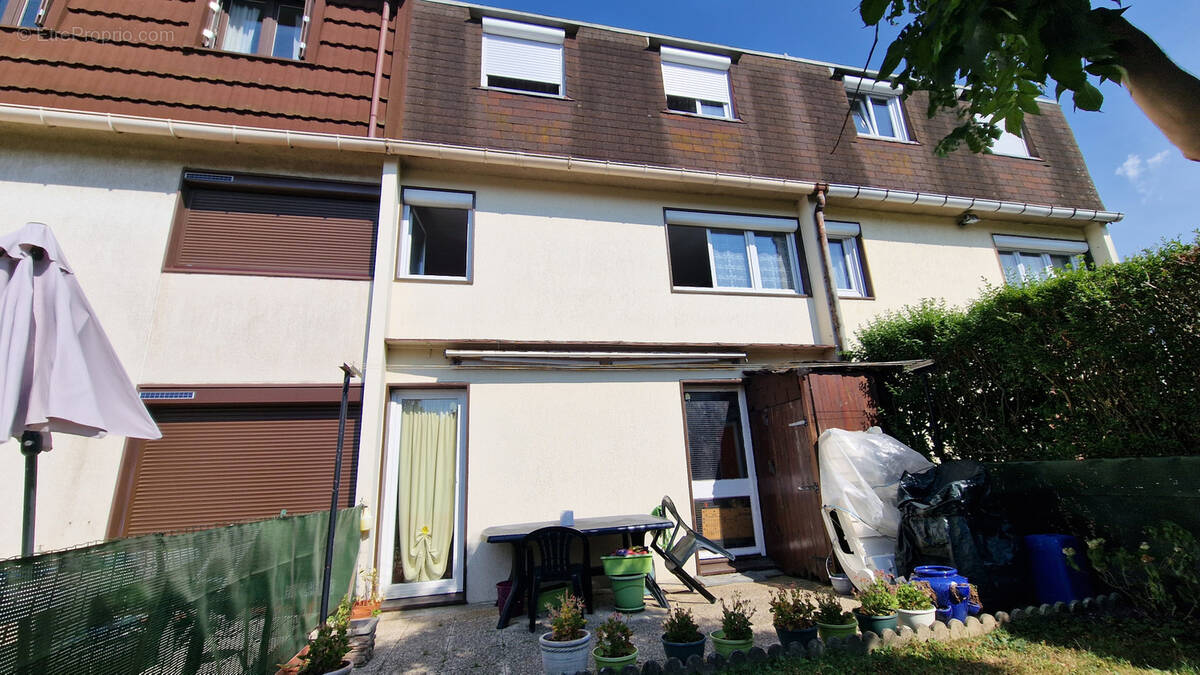 Maison à FOSSES