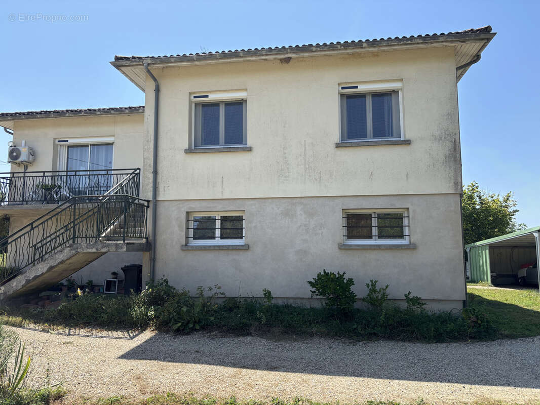 Prix en baisse /Grande maison à vendre 183000 € à Sainte-Bazeille - photo 4