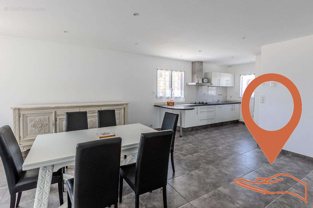 Maison 174 m² à Sainte-Helene  - photo 8