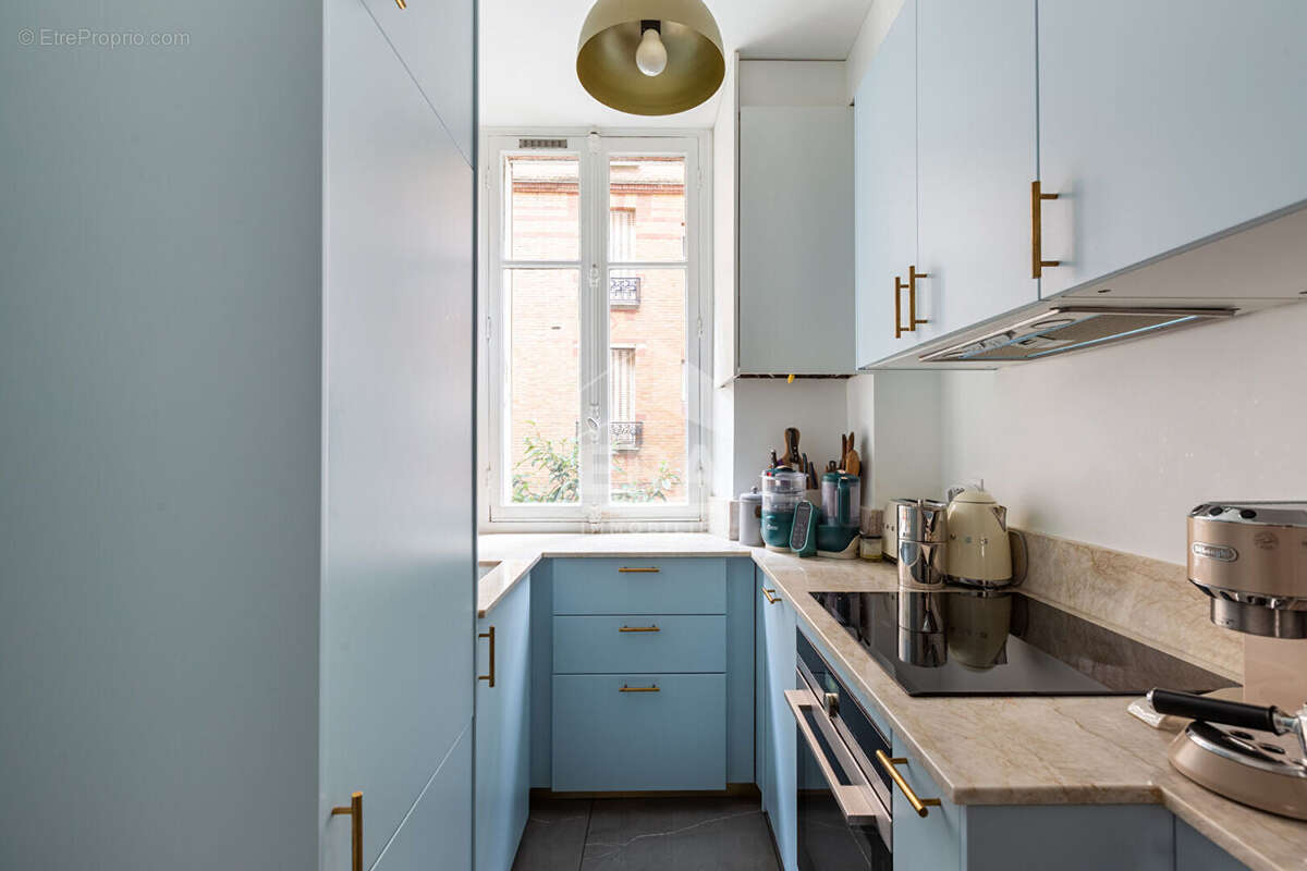 Appartement à PARIS-12E