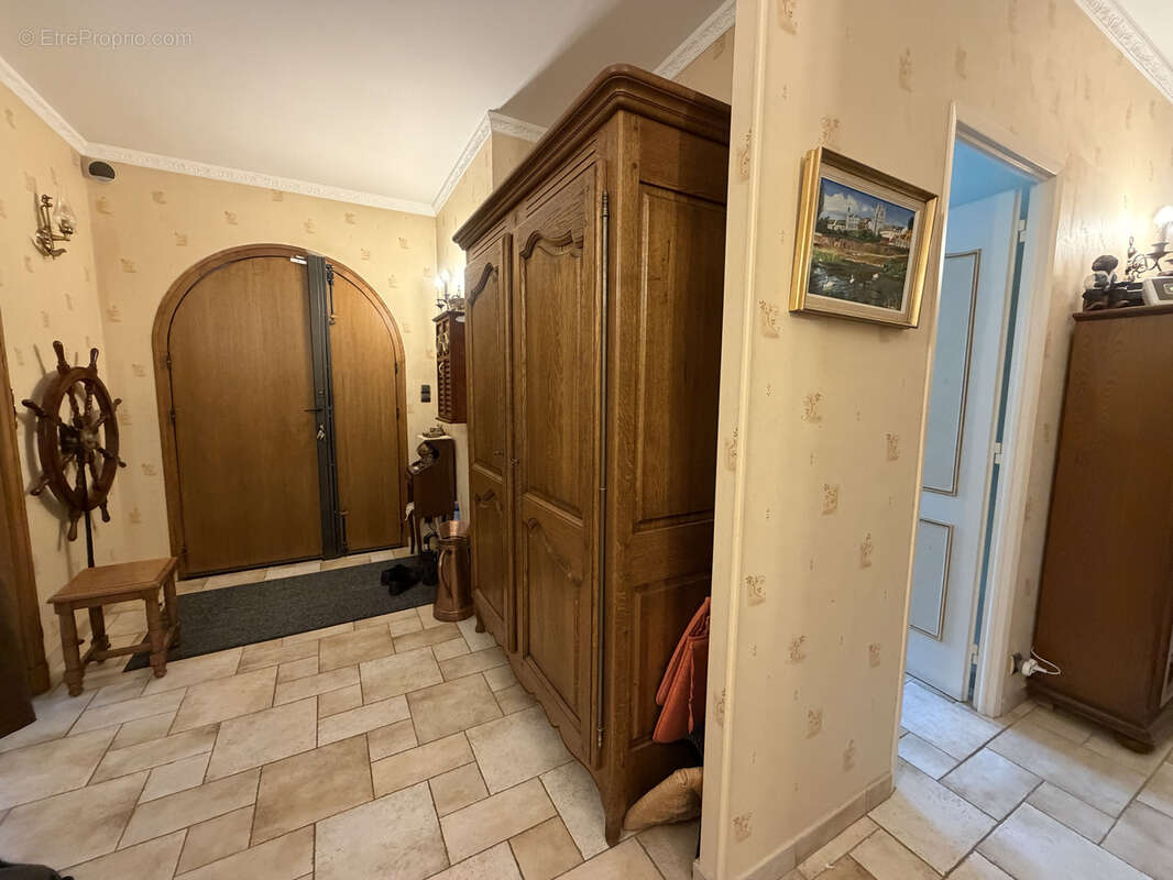 Maison à SAINT-JULIEN-LES-VILLAS