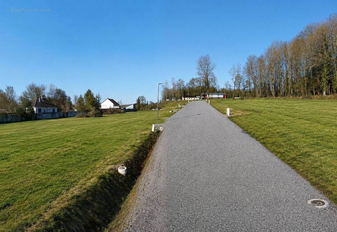 Terrain à CHATEAUPONSAC