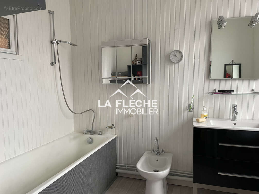 Maison à LA FLECHE