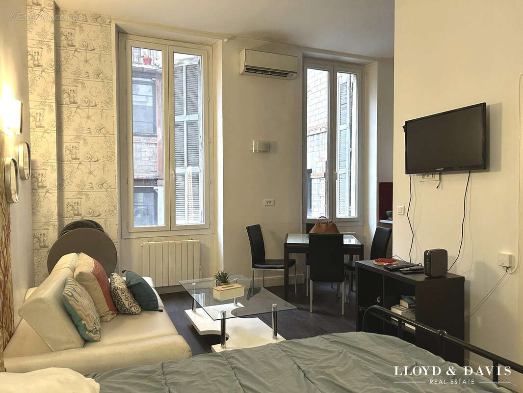 Appartement à MARSEILLE-1E