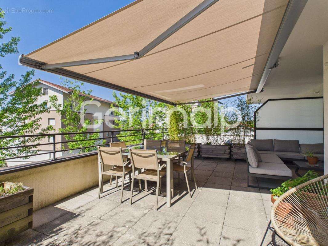 Appartement à GROISY