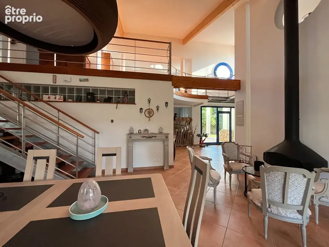 SAINT-DENIS-D'OLERON Demeure contemporaine 12 p. 360 m² - photo 3