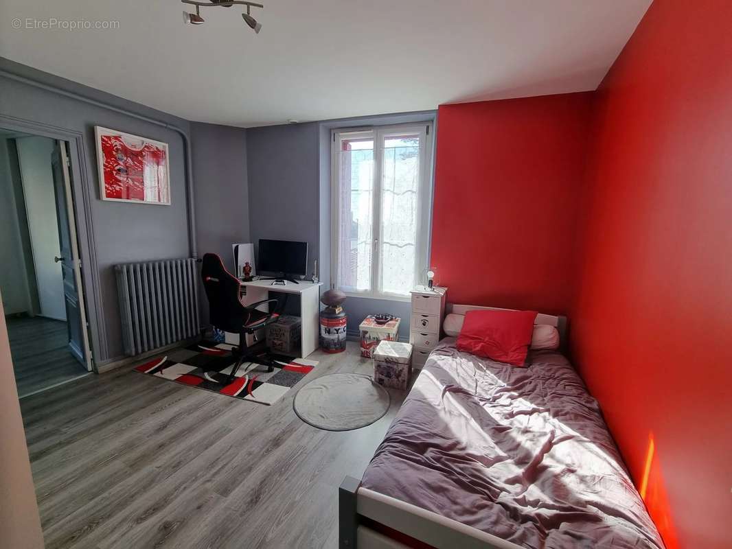 Maison à COULOMMIERS