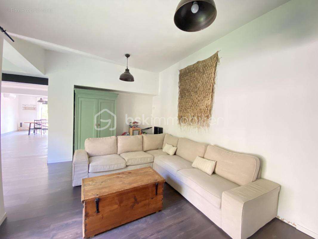 Maison à SAINT-CANNAT