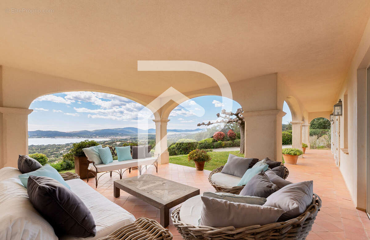 Maison à GRIMAUD