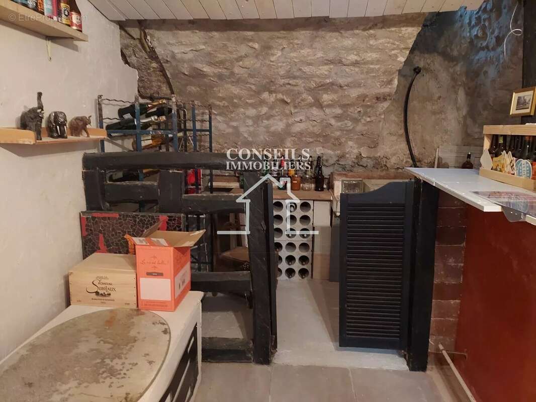 Maison à SAINT-JULIEN-DU-SAULT