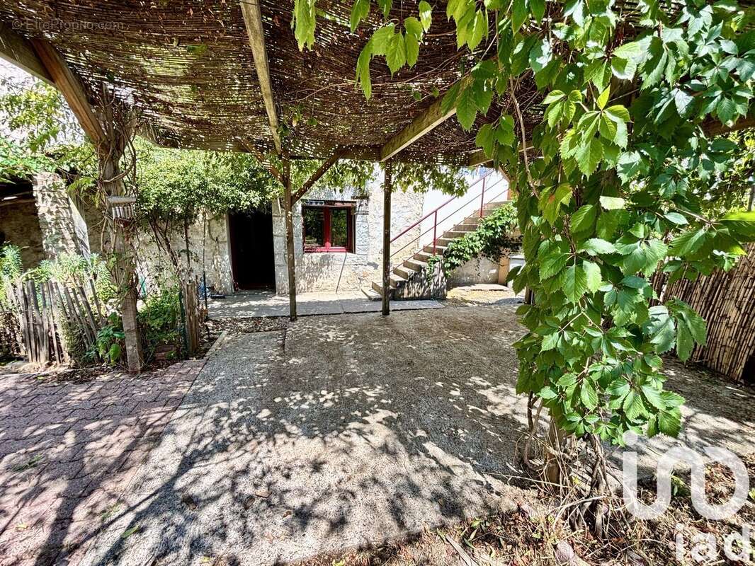 Photo 2 - Maison à LALEVADE-D&#039;ARDECHE