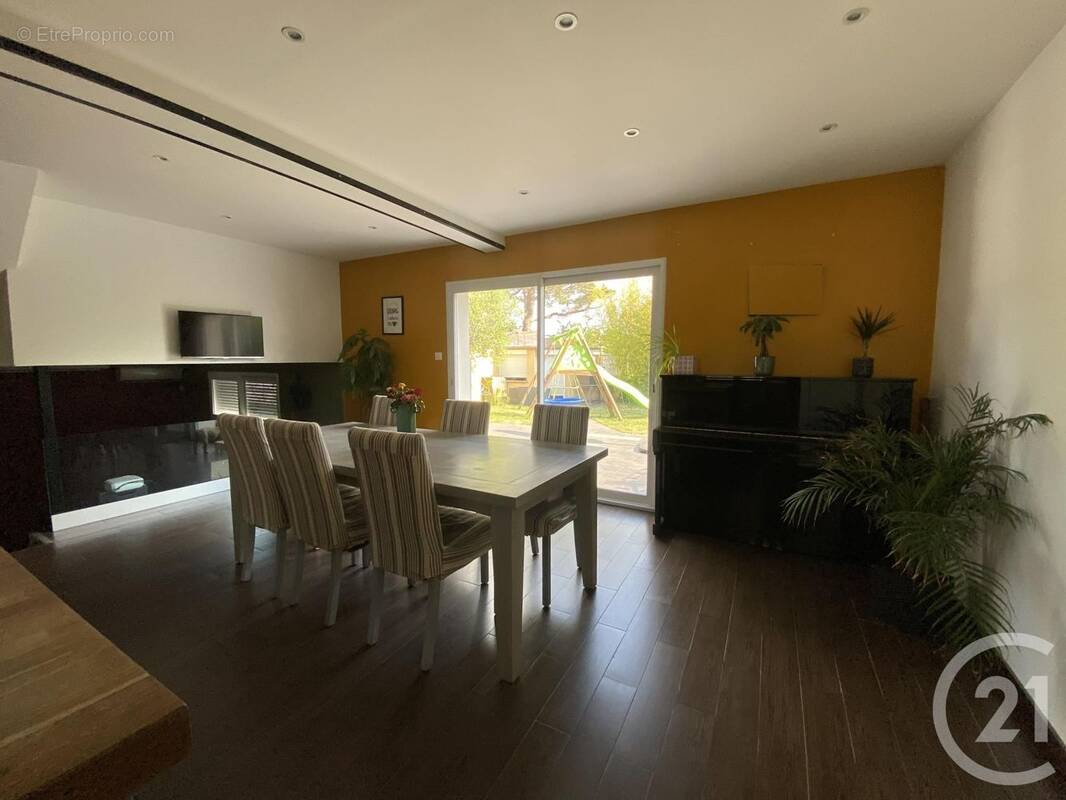 Maison à DAMMARTIN-EN-GOELE