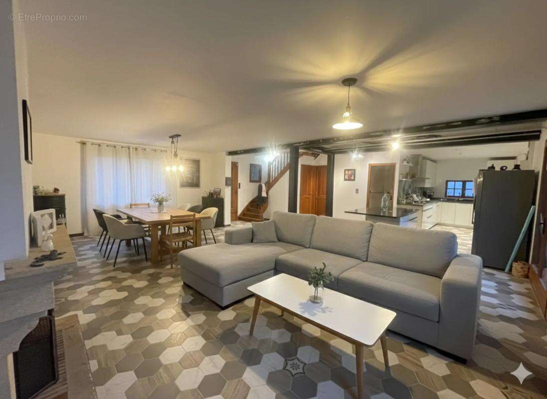 Maison à ROSNY-SUR-SEINE