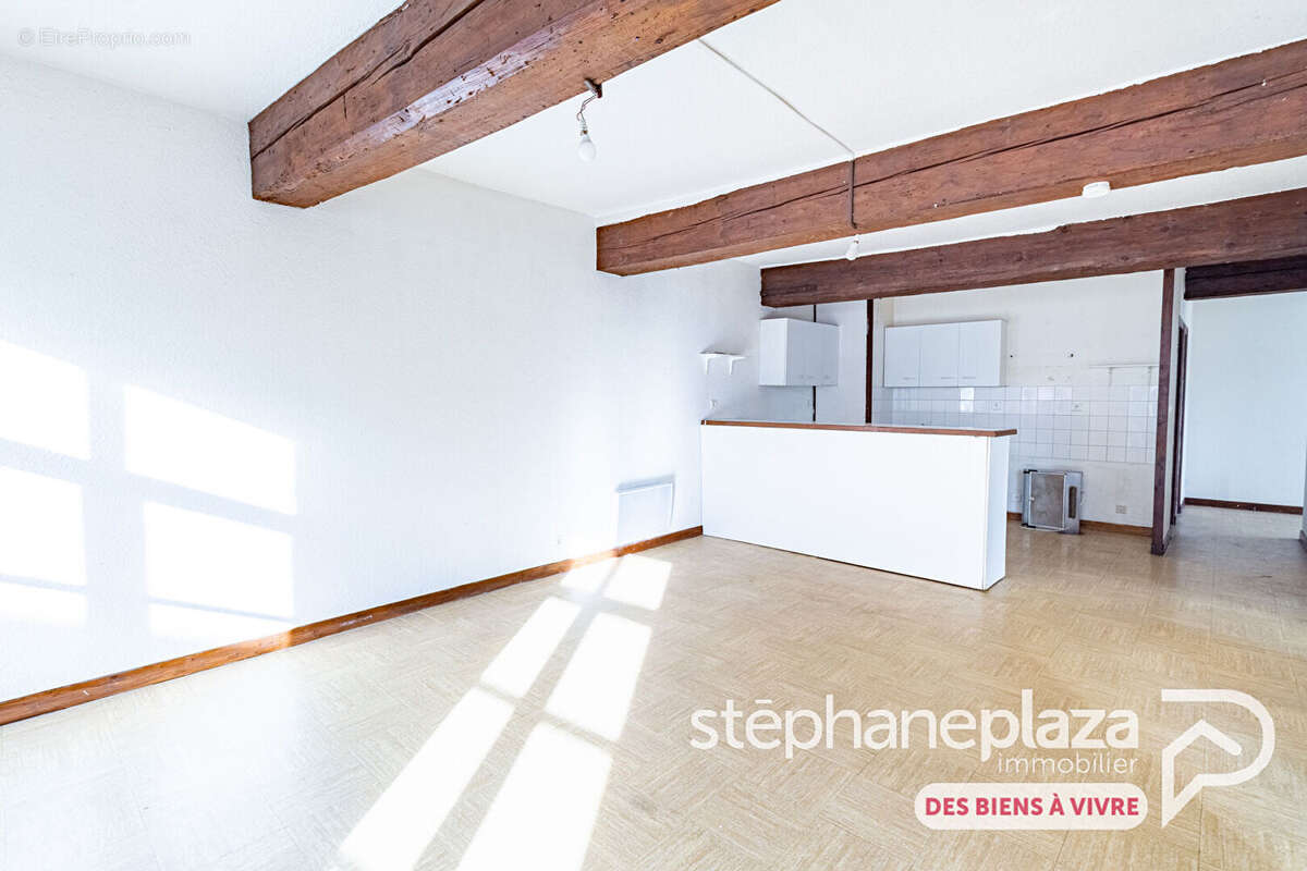 Appartement t4 - 87.28m² - villars-les-dombes centre - photo 5