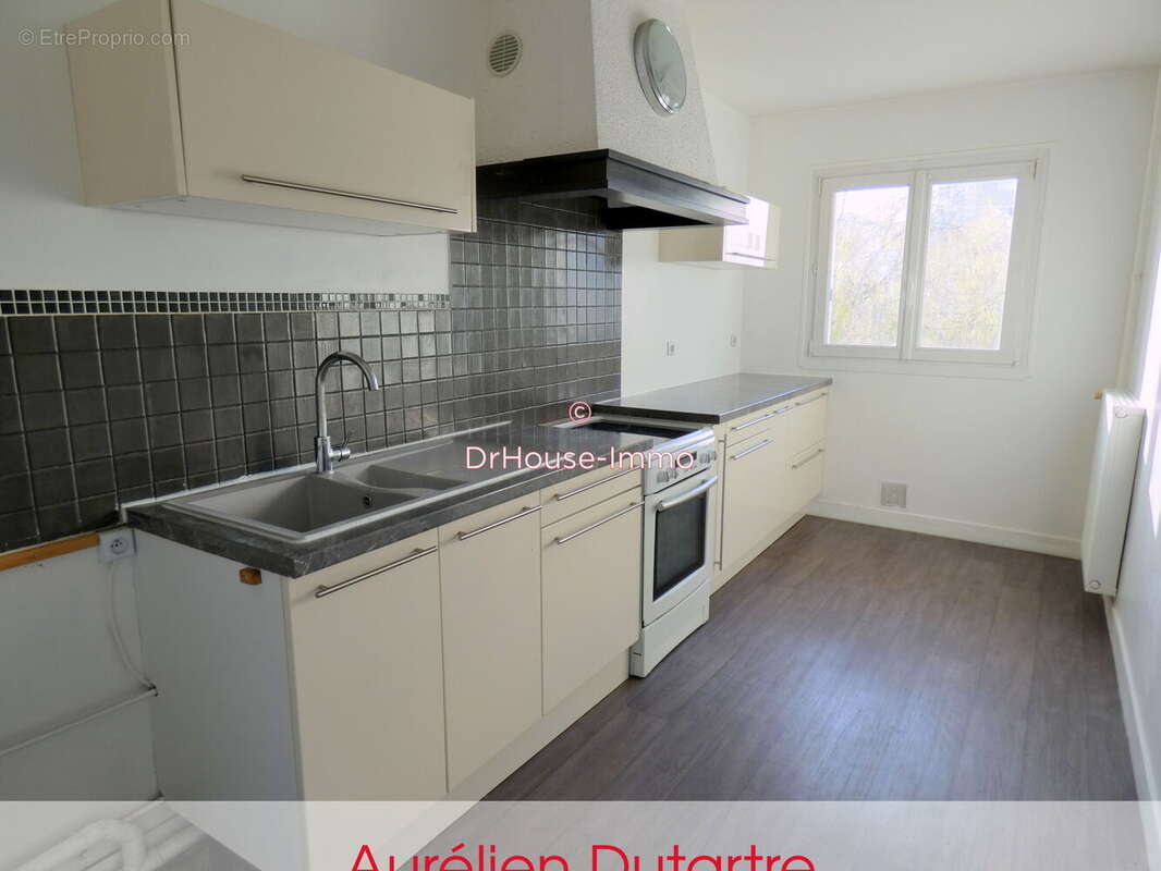Appartement à FLEURY-LES-AUBRAIS