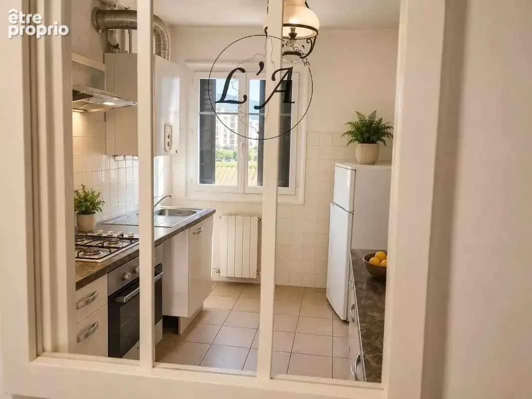 AJACCIO – Beau T2 de 58 m², terrasse et parking - photo 10