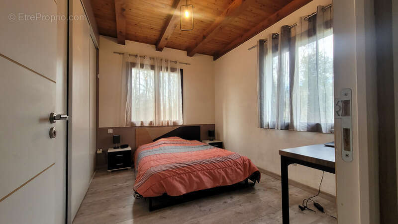 Maison à SAINT-HILAIRE-LA-PALUD