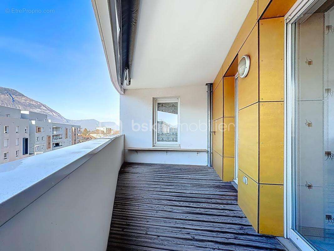 Appartement T4 de 83 m² avec terrasse – Fontaine - photo 7