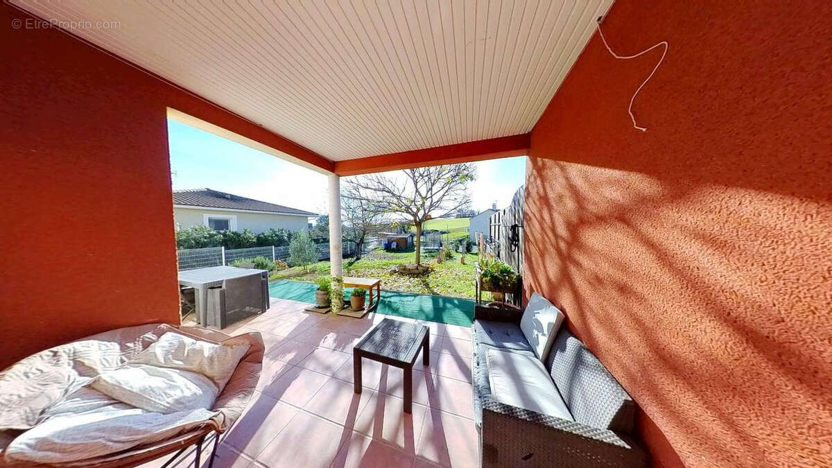 Maison à LASGRAISSES