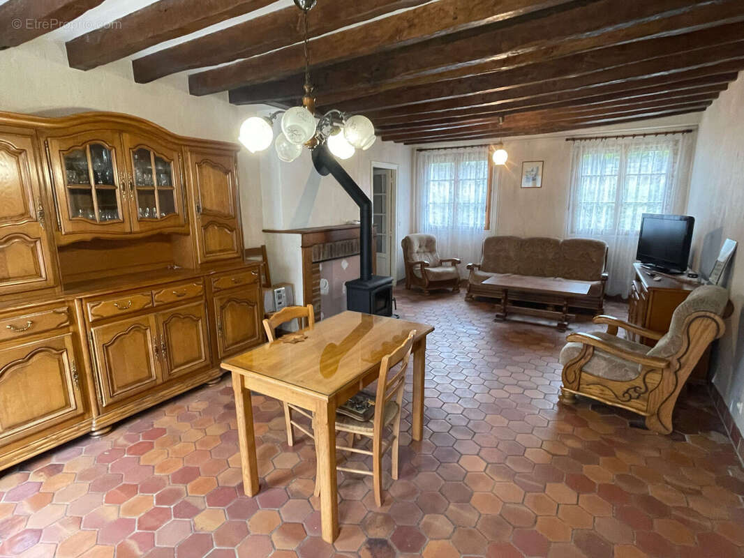 Photo 3 - Maison à BETON-BAZOCHES
