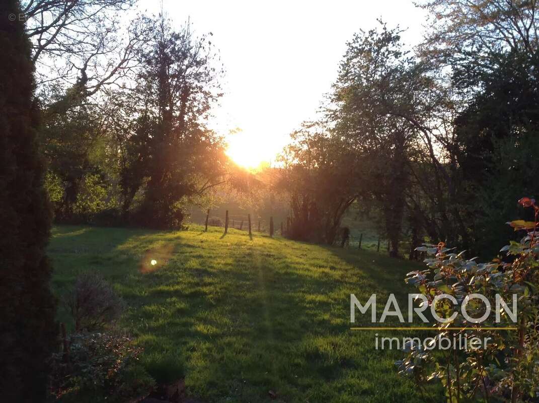 Maison à MAISON-FEYNE