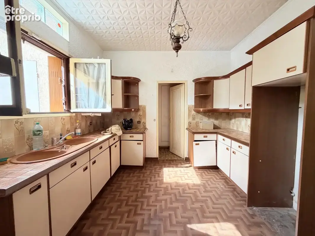 Une maison avec travaux en attente d'une nouvelle vie ! - photo 5