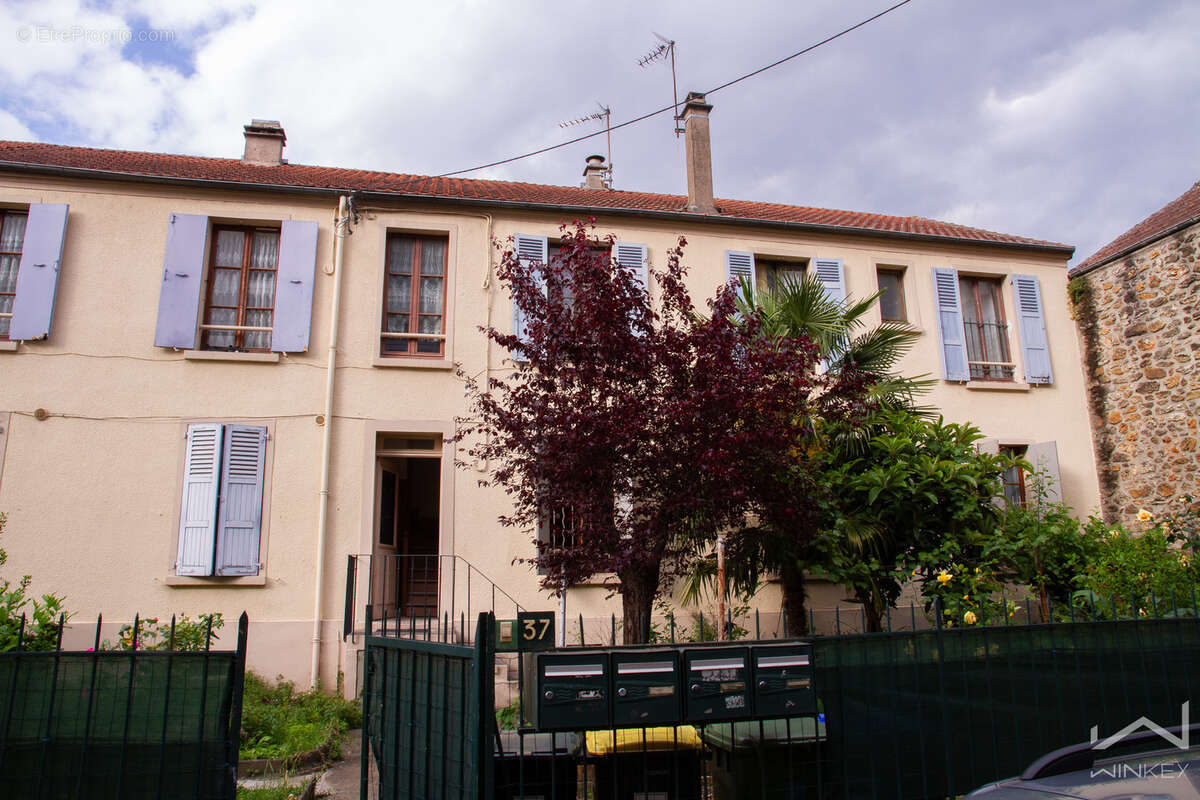 Appartement à VILLENEUVE-SAINT-GEORGES