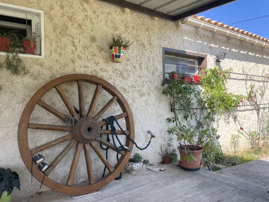 Maison à FIGANIERES
