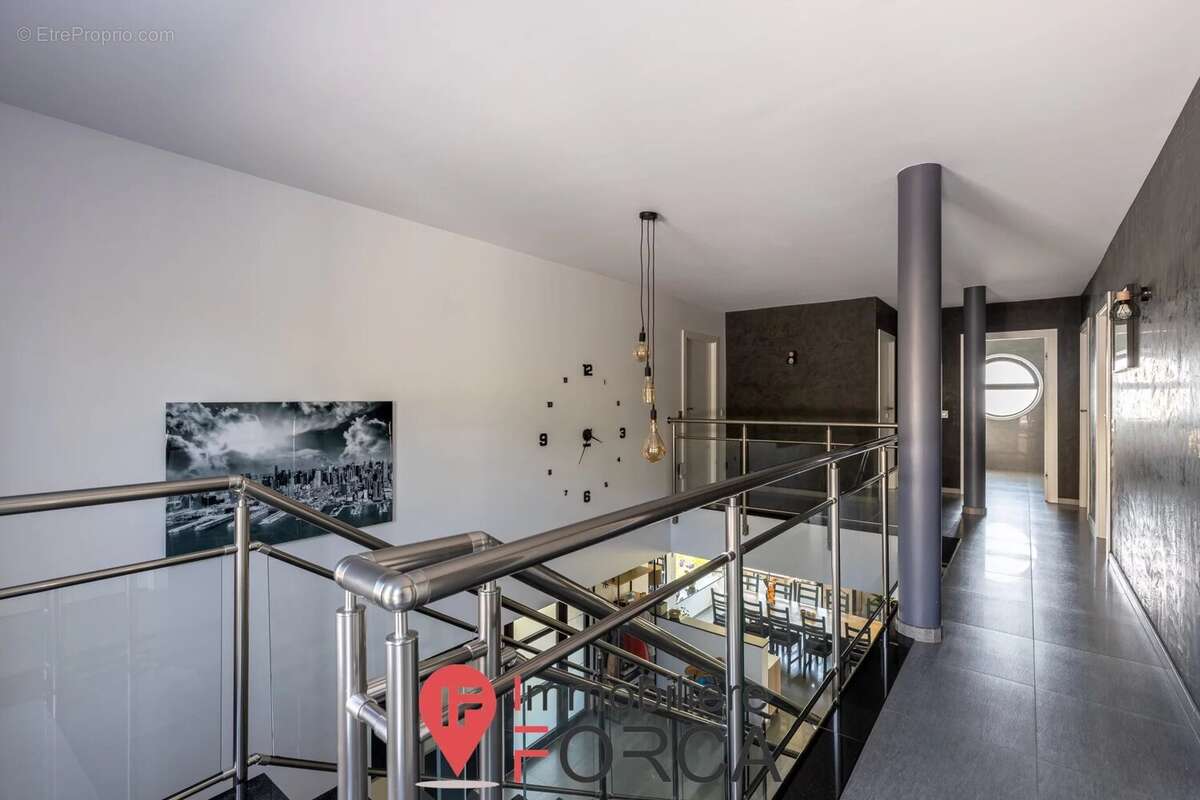 Woippy - maison d'architecte avec piscine - 250 m² - photo 11