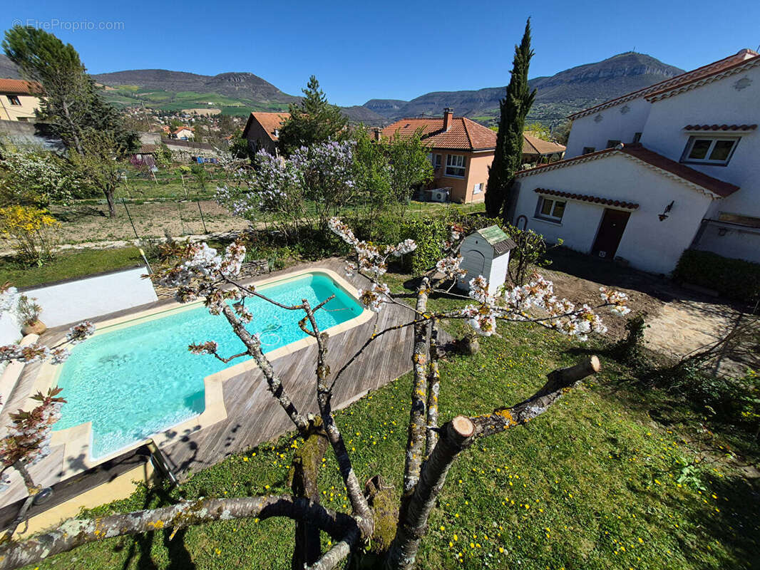 Maison 6 pièces - 170 m² - Fort potentiel - photo 6