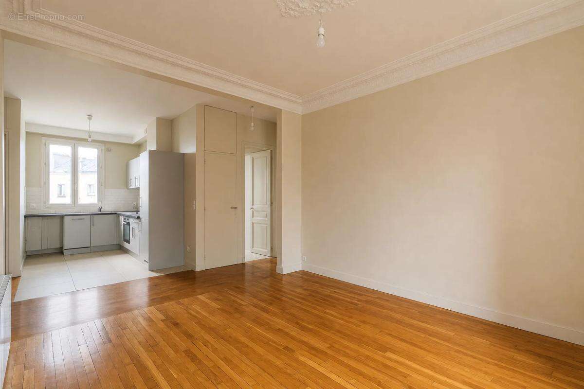 Superbe appartement haussmannien - Raincy - photo 2