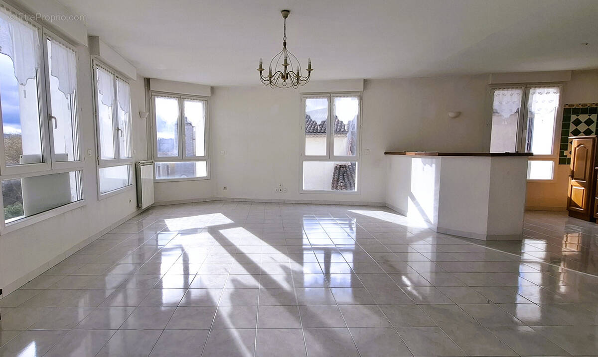 Appartement à GANGES