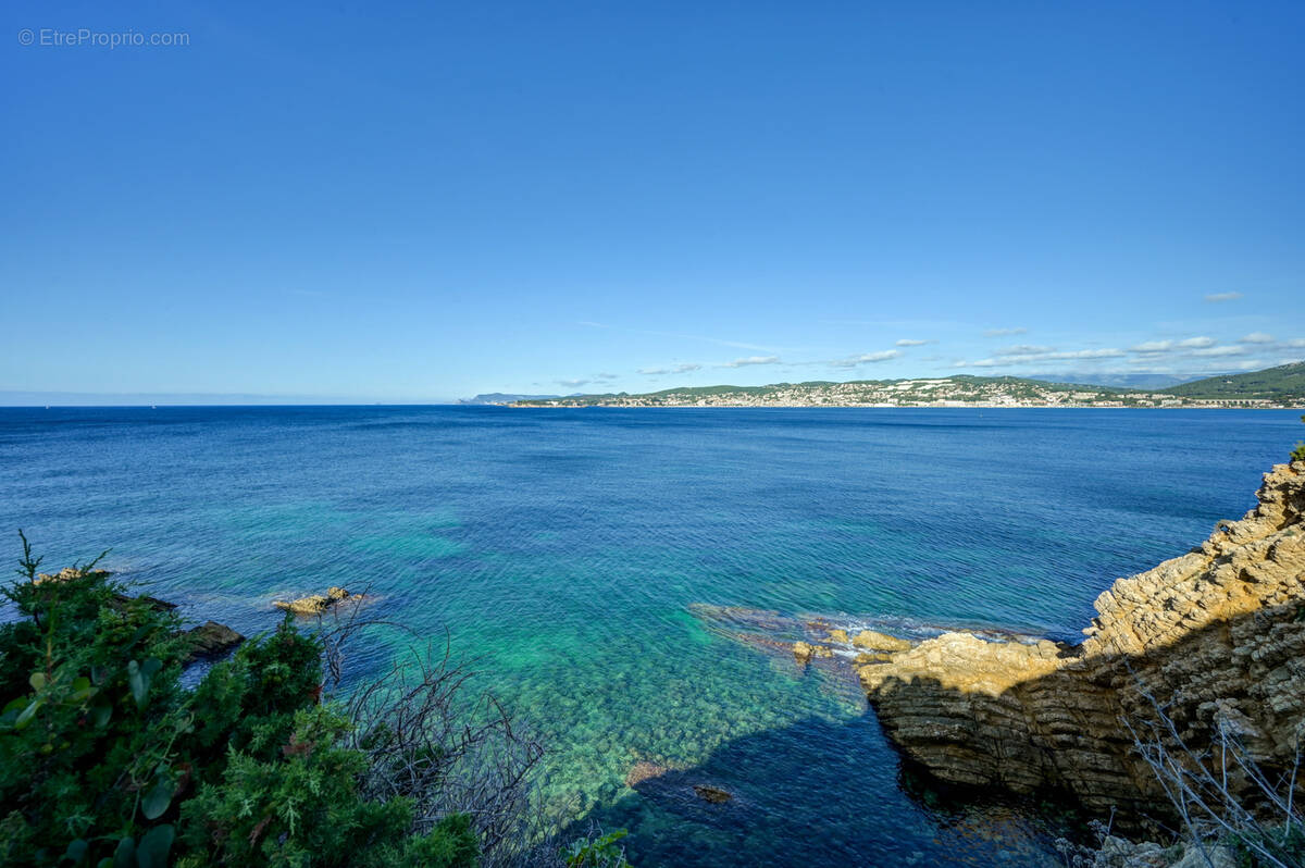 Appartement à SANARY-SUR-MER