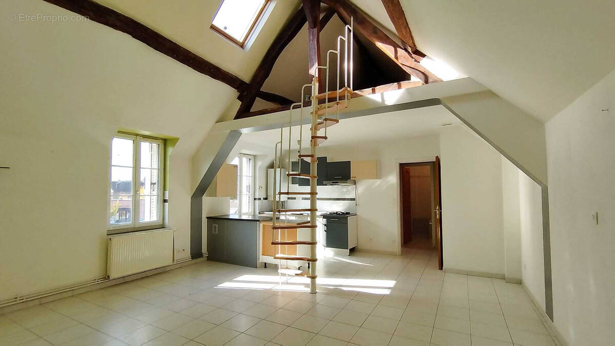 Appartement à HERMES