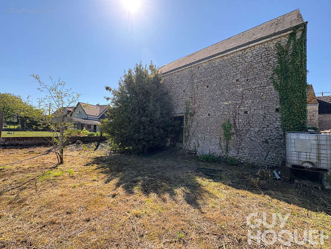 Maison à OUZOUER-LE-MARCHE