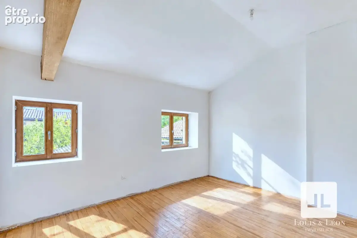 Maison en pierres dorées – 114 m² – Jardin de plus de 700 m² - photo 8