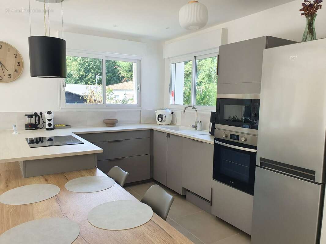 Maison 91 m² à Le Chay  - photo 7