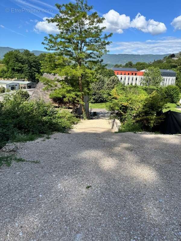 Terrain à vendre  CHAMBERY (73) - Avec permis accordé - 2269 M2- vue dégagée- Projet Villa de prestige avec piscine - photo 6