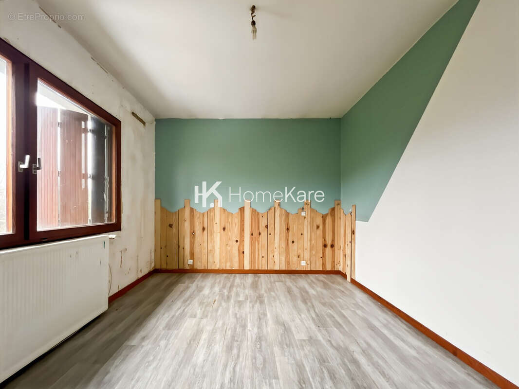 Maison à SAINT-SULPICE