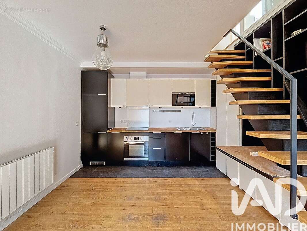 Photo 3 - Appartement à PARIS-18E