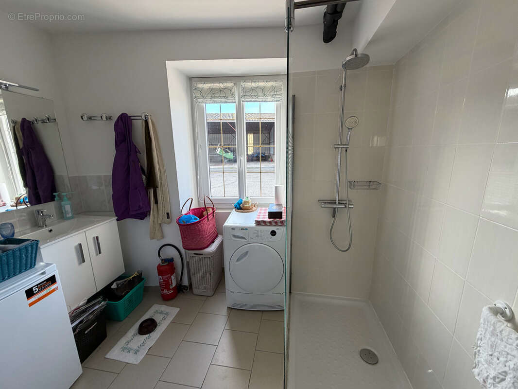 Maison à SAINT-SAUVEUR