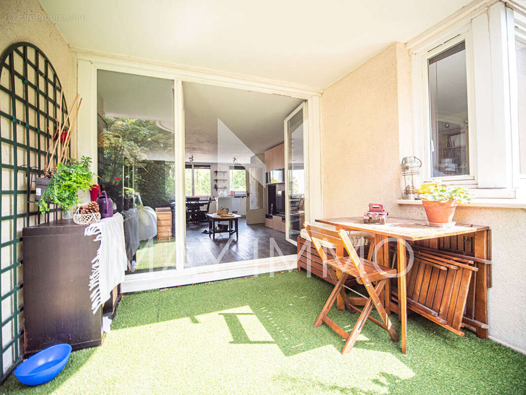 Appartement à LOGNES