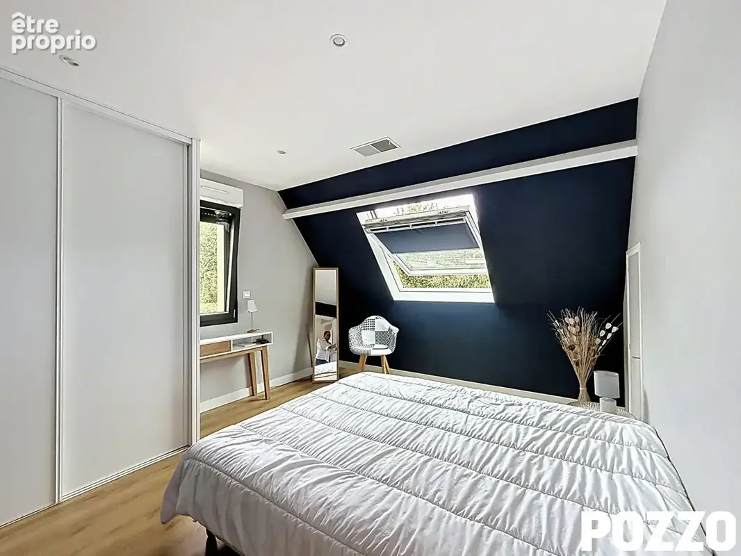 JULLOUVILLE  à 4 mn des plages maison de 155 m² avec piscine couverte et dépendance - photo 9