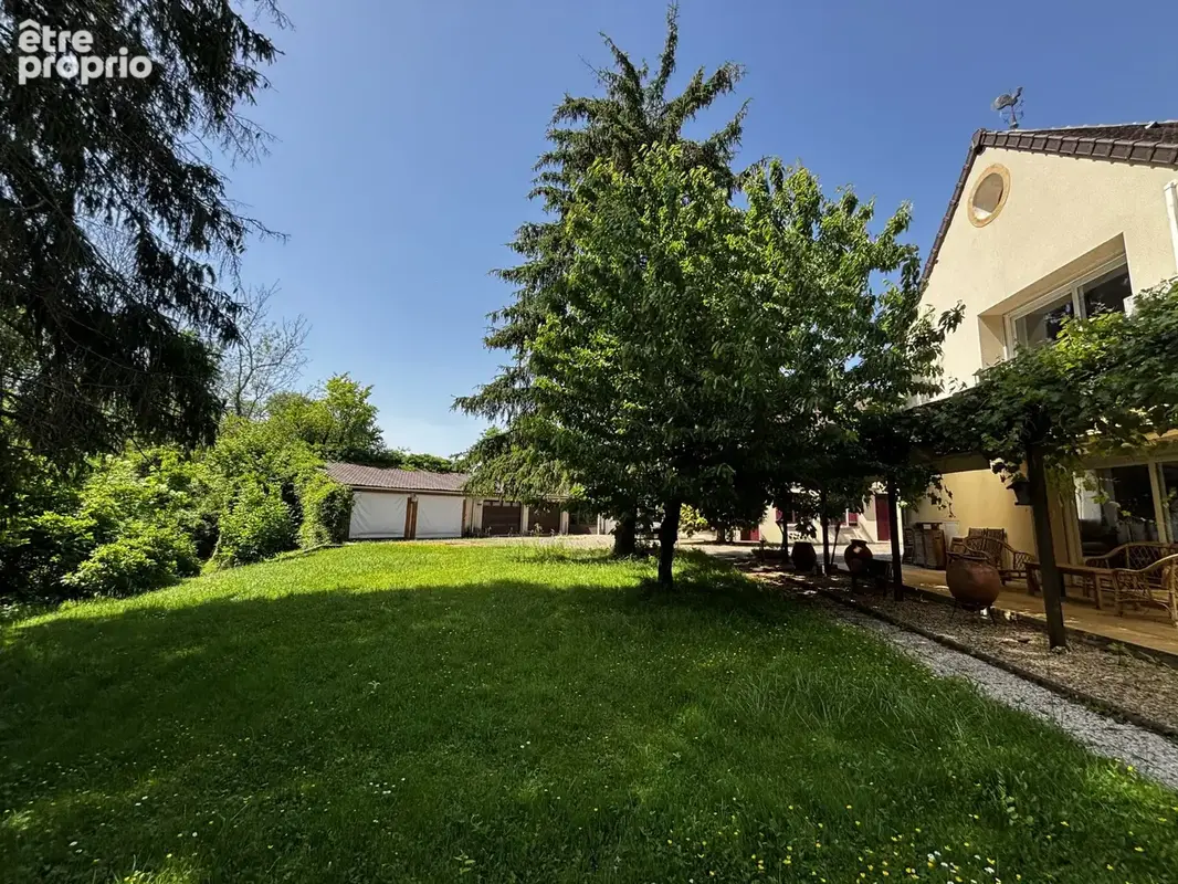 Maison 482 m² à Senan  - photo 4