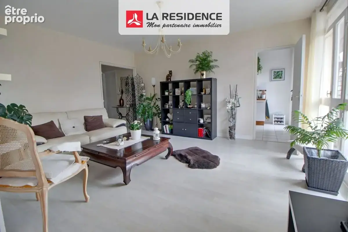 Appartement 79 m² à Velizy-Villacoublay  - photo 2